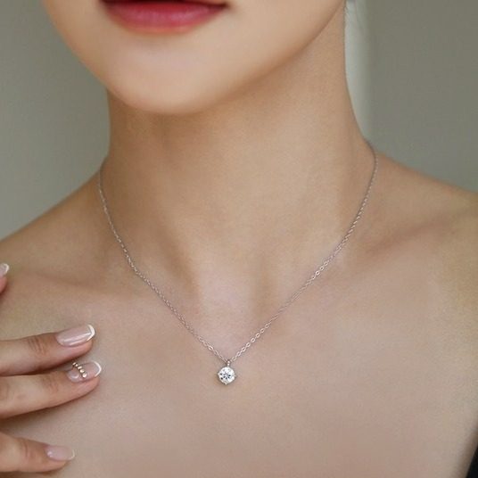 모이사나이트 1캐럿 베이직 목걸이